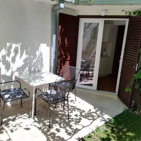 Marica Apartment *