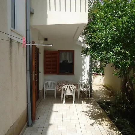 Apartment Marica Brela